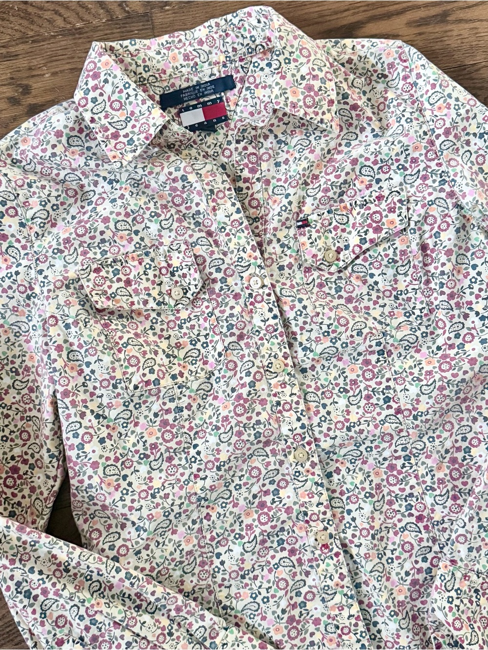 Vintage Tommy Jeans Floral & Paisley Long-Sleeve Button-Down Shirt 100% Cotton